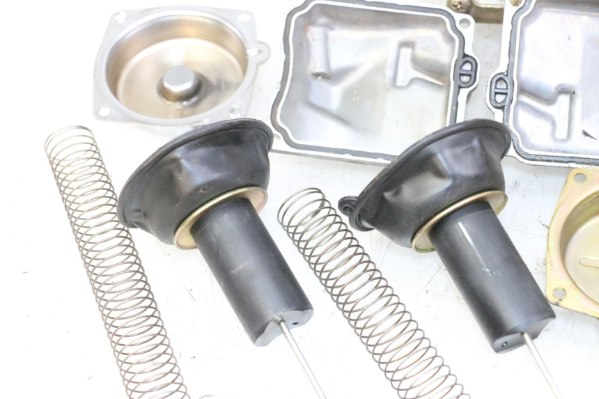 photo de CARBURATEUR YAMAHA XJN DIVERSION 600 (2000 - 2003)