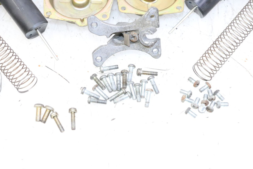 photo de CARBURATEUR YAMAHA XJN DIVERSION 600 (2000 - 2003)