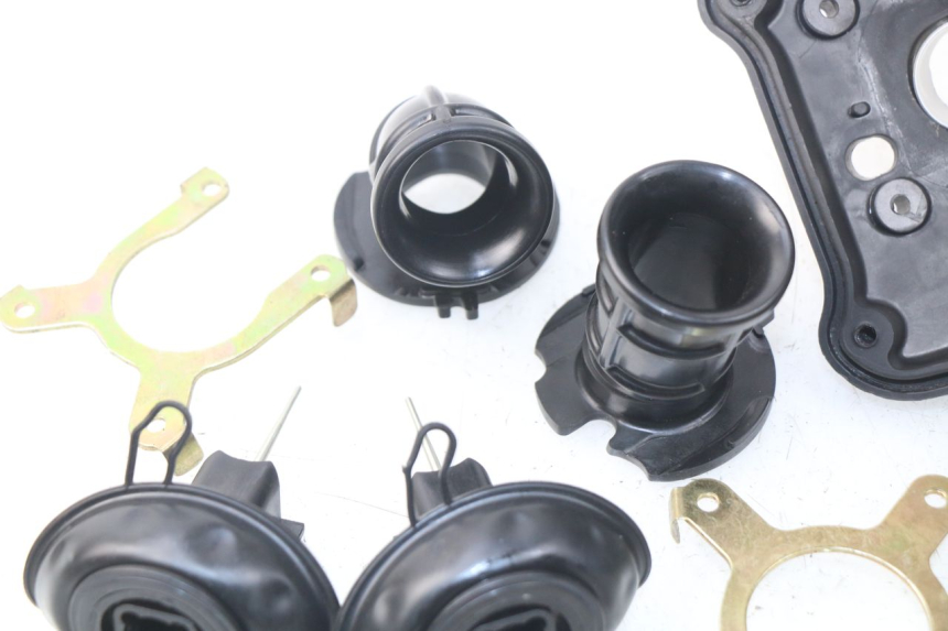 photo de CARBURATEUR HONDA XLV VARADERO 125 (2000 - 2006) - Points de fixation