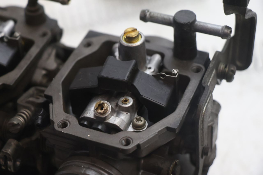 photo de CARBURATEUR YAMAHA XV VIRAGO 535 (1988 - 2004) - Zoom composants