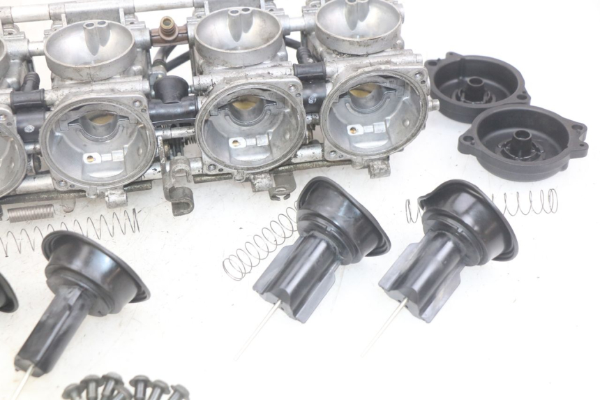photo de CARBURATEUR YAMAHA FZS FAZER 600 (1998 - 2001)