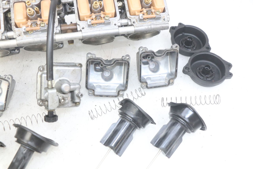 photo de CARBURATEUR YAMAHA FZS FAZER 600 (1998 - 2001)