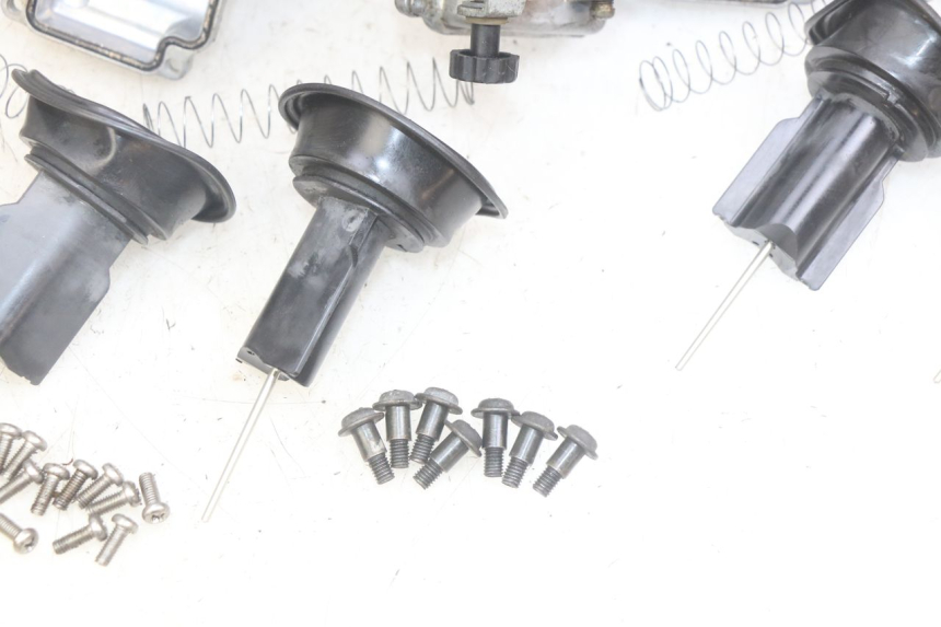 photo de CARBURATEUR YAMAHA FZS FAZER 600 (1998 - 2001)
