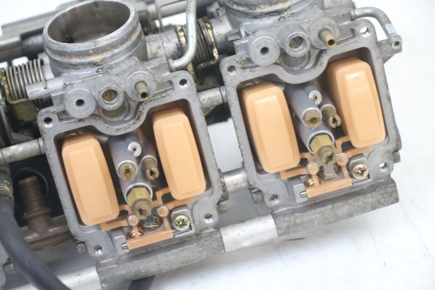 photo de CARBURATEUR YAMAHA FZS FAZER 600 (2001 - 2003)
