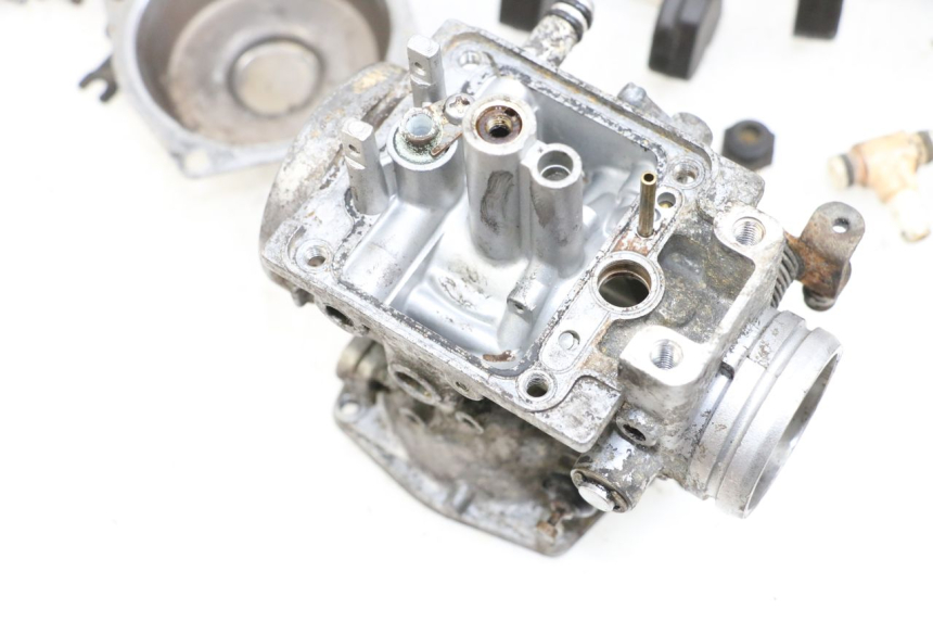 photo de CARBURATEUR YAMAHA XJ F 900 (1983 - 1994)