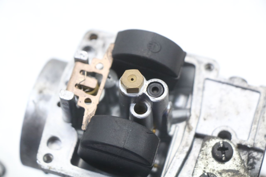 photo de CARBURATEUR YAMAHA YP MAJESTY 125 (2002 - 2006) - Marquages et références