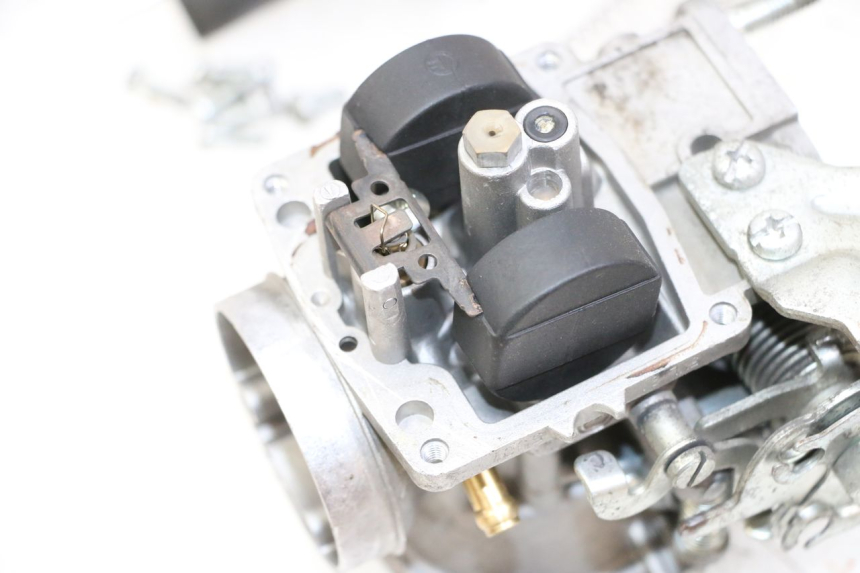 photo de CARBURATEUR YAMAHA YP MAJESTY 125 (2002 - 2006)