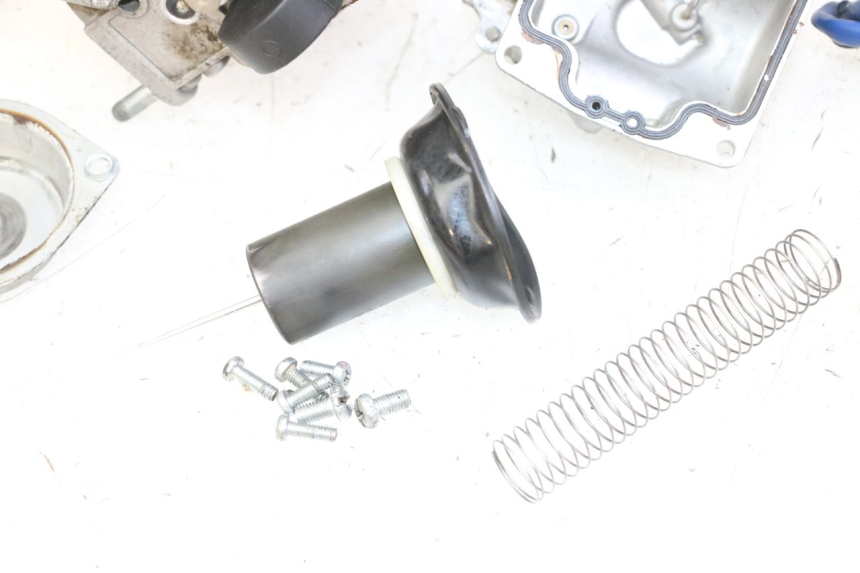 photo de CARBURATEUR YAMAHA YP MAJESTY 125 (2002 - 2006)