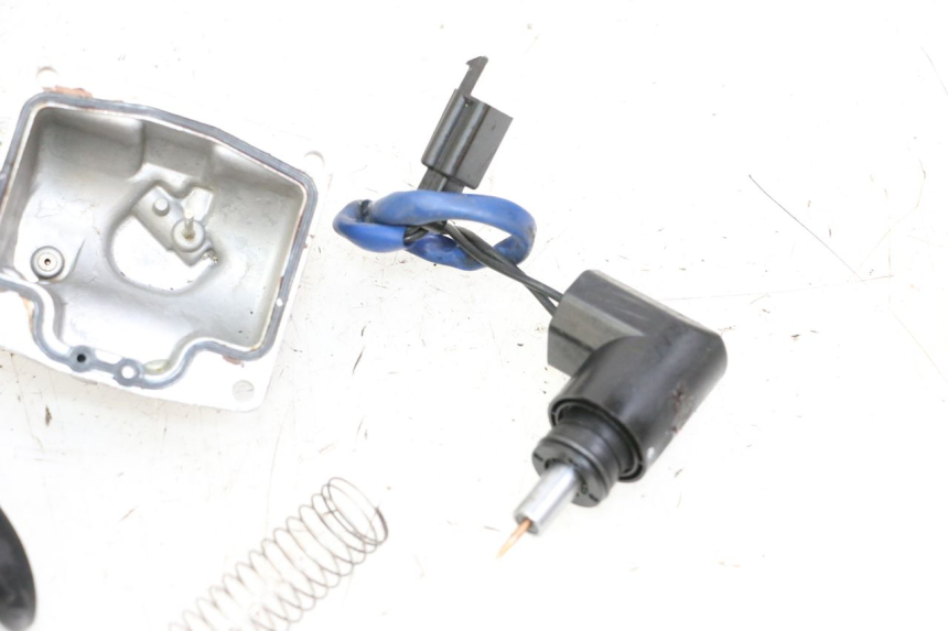 photo de CARBURATEUR YAMAHA YP MAJESTY 125 (2002 - 2006)