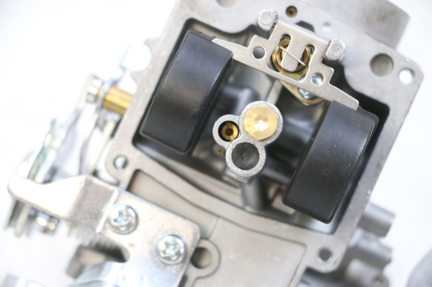 photo de CARBURATEUR YAMAHA YP MAJESTY 125 (2002 - 2006) - Zoom état d’usage