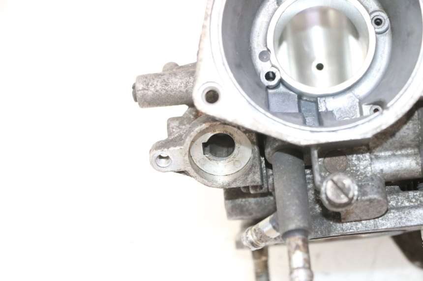 photo de CARBURATEUR YAMAHA YP MAJESTY 125 (2002 - 2006) - Inspection visuelle