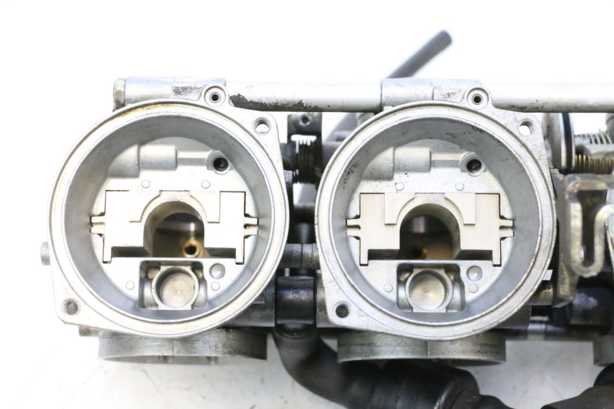 photo de CARBURATEUR YAMAHA YZF R GENESIS 750 (1993 - 1998) - Zoom état d’usage