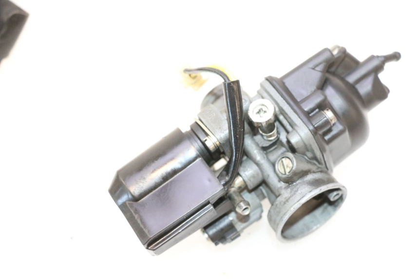 photo de CARBURATEUR PIAGGIO ZIP 2T 50 (2009 - 2019) - Gros plan technique