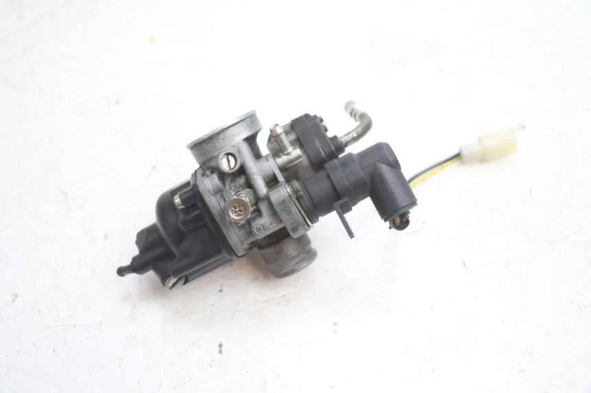 photo de CARBURATEUR PIAGGIO ZIP 2T 50 (2009 - 2019) - Gros plan technique