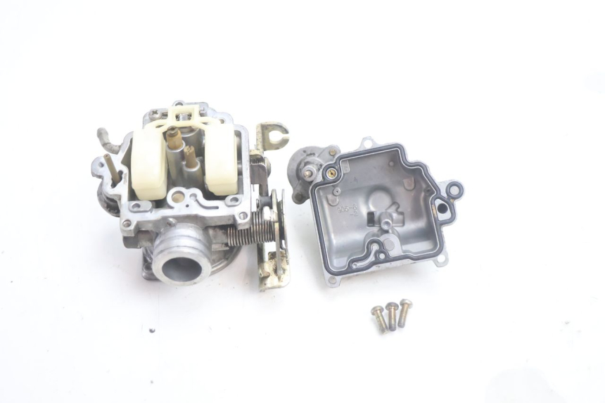 photo de CARBURATEUR PIAGGIO ZIP 4T 50 (2006 - 2017) - État de surface