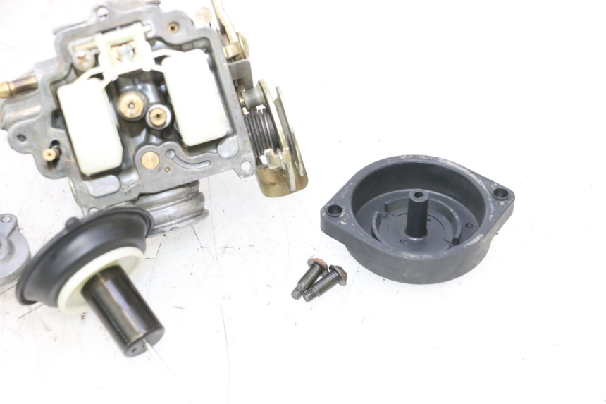 photo de CARBURATEUR UNIVERSAL BIKE ZN50QT-11B 50 (2018 - 2021) - Vue rapprochée