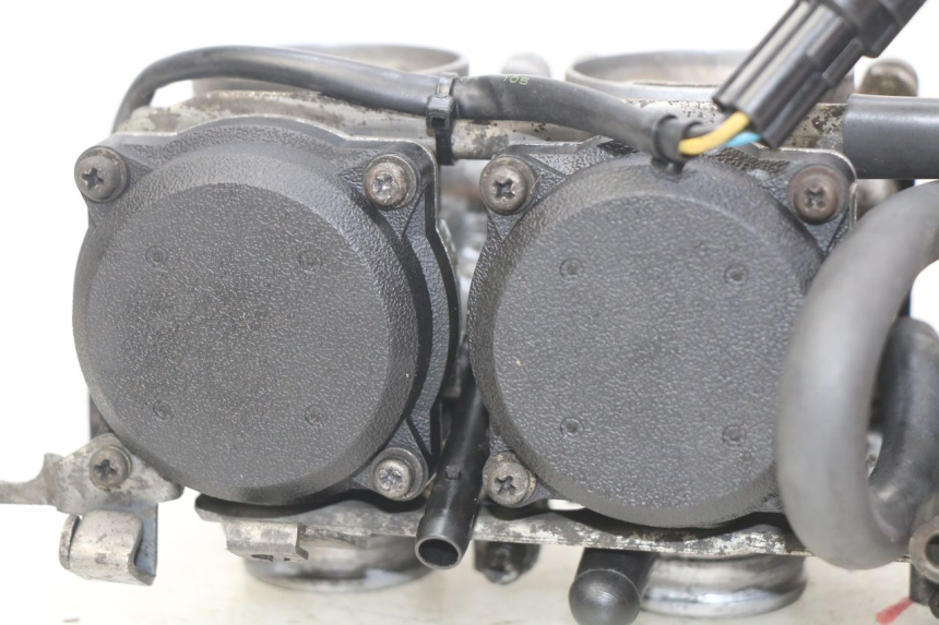 photo de CARBURATEUR KAWASAKI ZR7 ZR-7 S 750 (1999 - 2004)