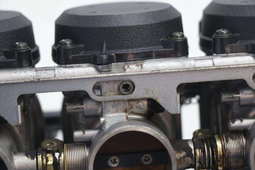 photo de CARBURATEUR KAWASAKI ZX-6R ZX6R 600 (1995 - 1997) - Zoom état d’usage