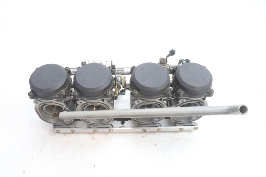 photo de CARBURATEUR KAWASAKI ZZR 600 (1995 - 2004) - Points de fixation