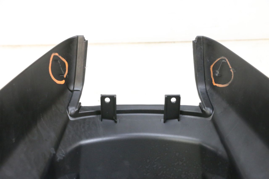 photo de CARENAGE ARRIERE YAMAHA BW'S EASY 50 (2013 - 2016) - Gros plan technique