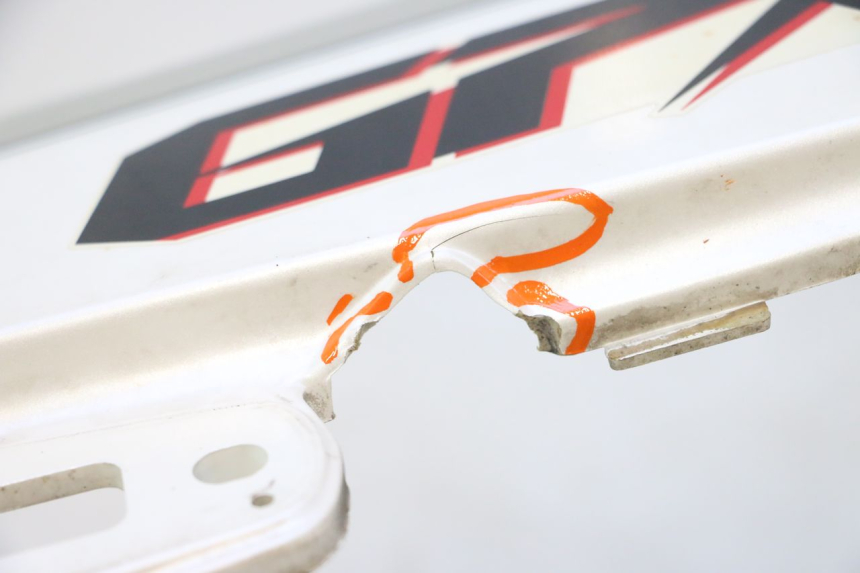 photo de CARENAGE ARRIERE KAWASAKI GPX F ZX750F 750 (1986 - 1990) - Autre angle de vue