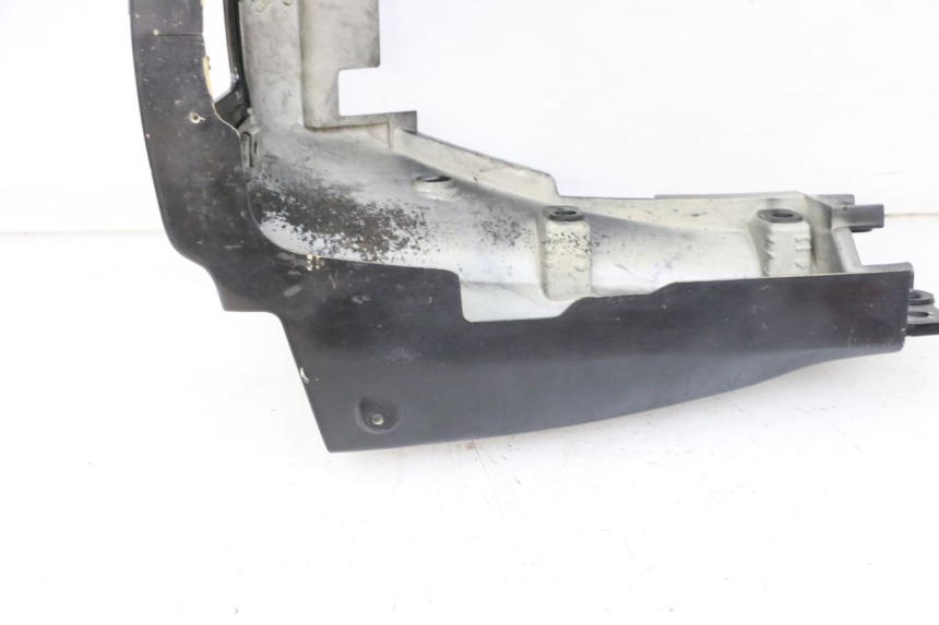 photo de CARENAGE ARRIERE KAWASAKI GPZ RX 1000 (1986 - 1988) - Points de fixation