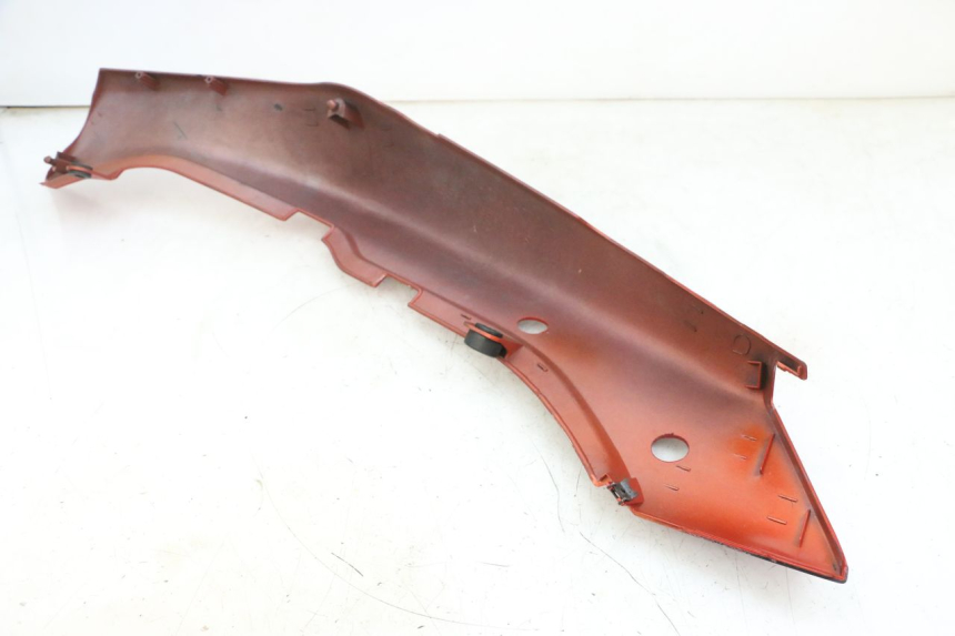 photo de CARENAGE ARRIERE SUZUKI GSF N BANDIT 600 (1996 - 1999) - Détails caractéristiques