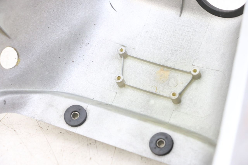 photo de Rear fairing HYOSUNG GF 125 (2001 - 2005)