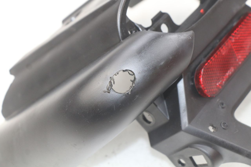 photo de CARENAGE ARRIERE PEUGEOT LUDIX 50 (2008 - 2017) - Gros plan technique