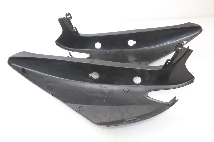 photo de CARENAGE ARRIERE YAMAHA NEOS NEO'S 4T 50 (2008 - 2016)
