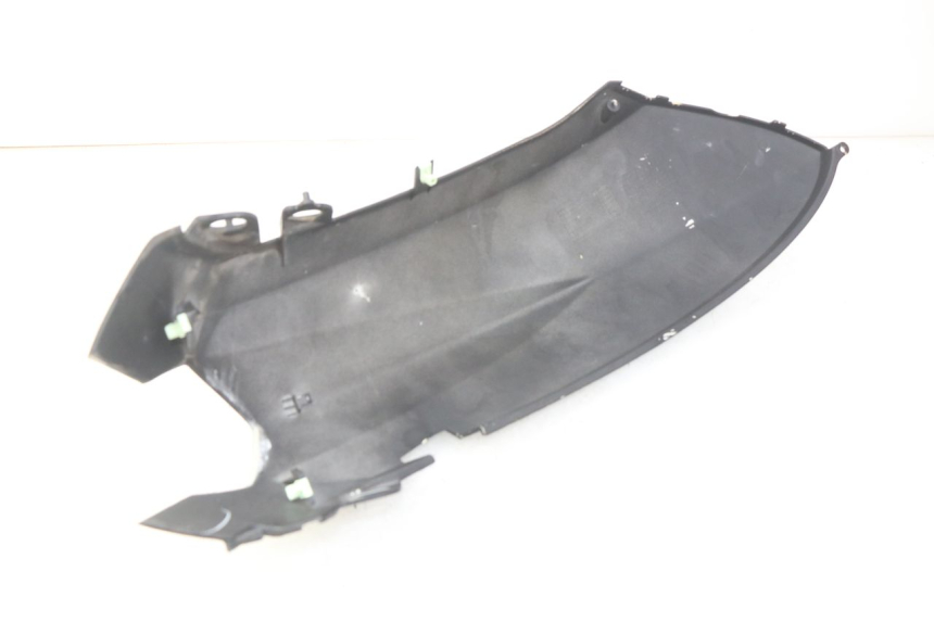 photo de CARENAGE ARRIERE PEUGEOT KISBEE 2T 50 (2018 - 2022)