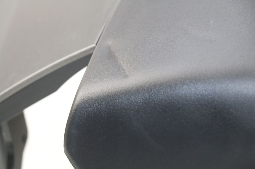 photo de CARENAGE ARRIERE PEUGEOT METROPOLIS 400 (2017 - 2020)