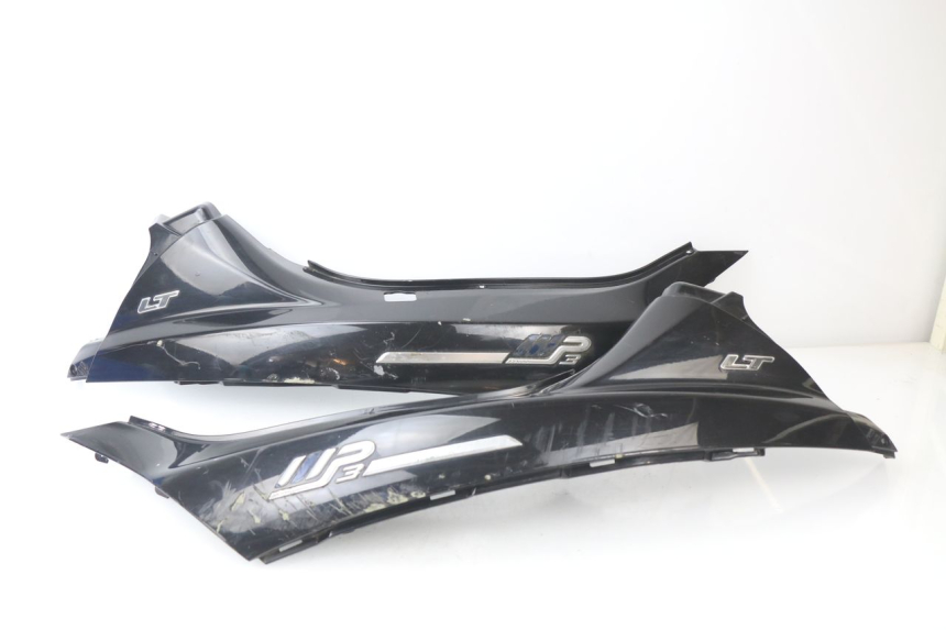 photo de CARENAGE ARRIERE PIAGGIO MP3 LT 300 (2010 - 2016)