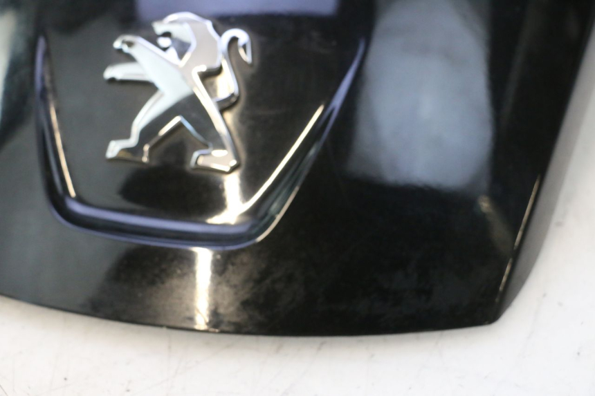 photo de CARENAGE ARRIERE PEUGEOT SATELIS 125 (2013 - 2018) - Autre angle de vue