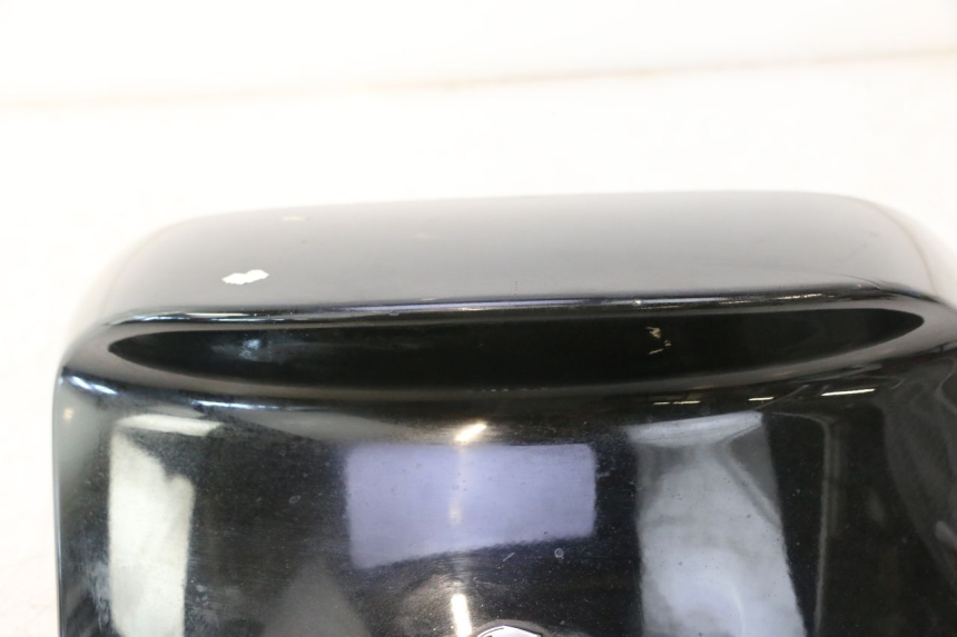 photo de CARENAGE ARRIERE PEUGEOT SATELIS 125 (2013 - 2018) - Points de fixation