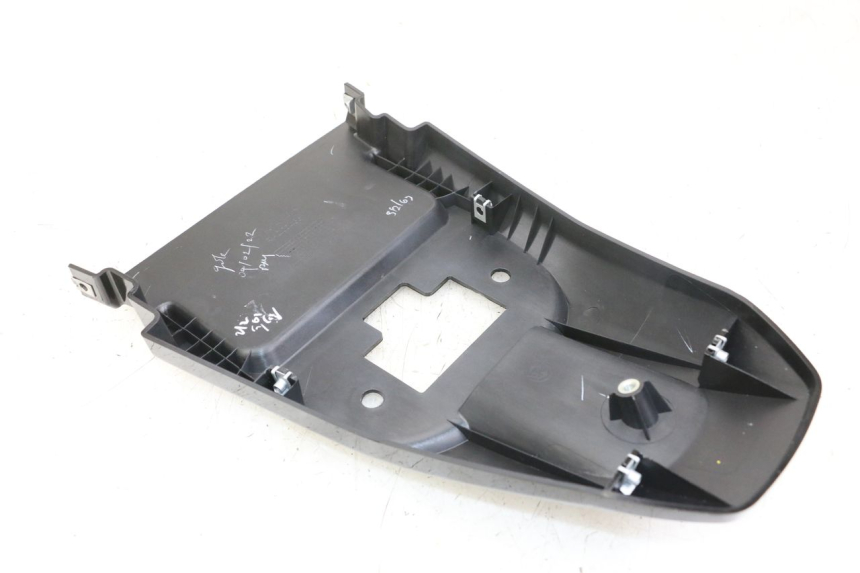 photo de CARENAGE ARRIERE ROYAL ENFIELD SCRAM 411 (2022 - 2024) - Autre angle de vue