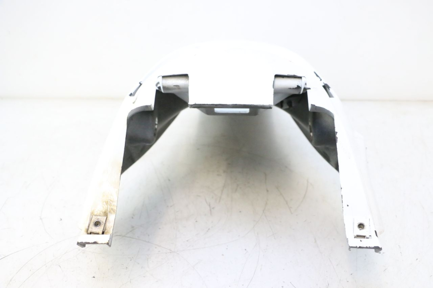 photo de CARENAGE ARRIERE PEUGEOT TREKKER 50 (1995 - 2004) - Gros plan technique