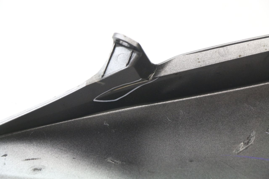 photo de CARENAGE ARRIERE HONDA VFR F 1200 (2010 - 2015) - Zoom état d’usage