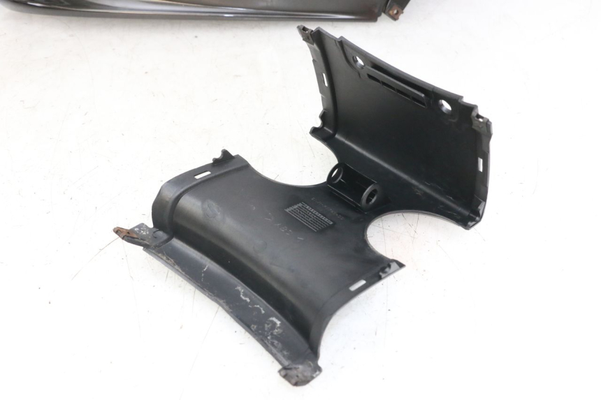 photo de CARENAGE ARRIERE YAMAHA YP MAJESTY 125 (2002 - 2006)