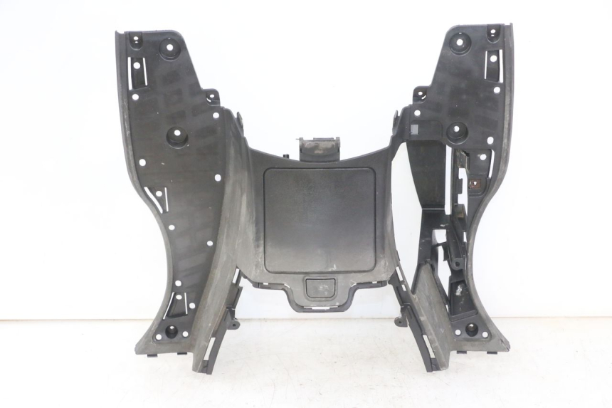 photo de CARENAGE RESERVOIR SUZUKI BURGMAN 125 (2007 - 2014)