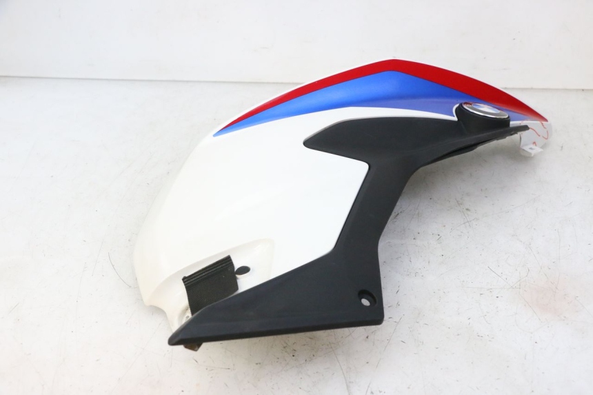 photo de CARENAGE RESERVOIR DROIT BMW G310 R 310 (2016 - 2020)
