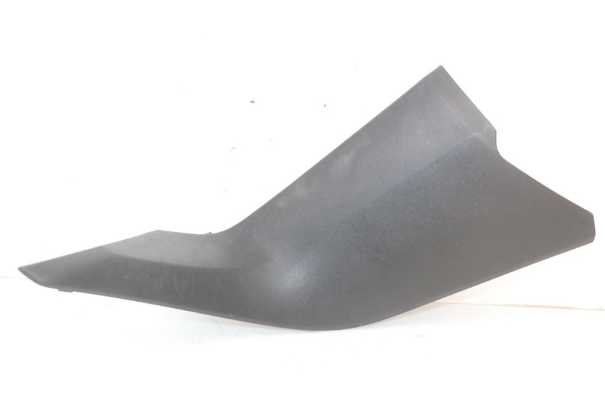 photo de CARENAGE RESERVOIR DROIT YAMAHA XMAX X-MAX ABS 125 (2017 - 2020)