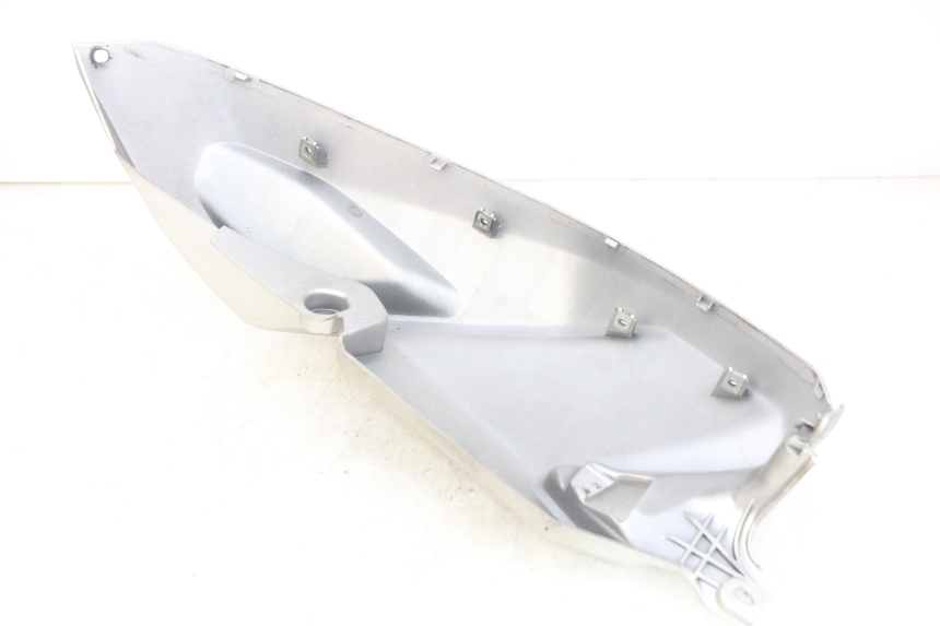 photo de CARENAGE RESERVOIR DROIT YAMAHA MT ABS 125 (2014 - 2018)