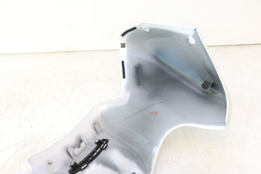 photo de CARENAGE RESERVOIR YAMAHA FZ8 800 (2010 - 2016) - Vue produit
