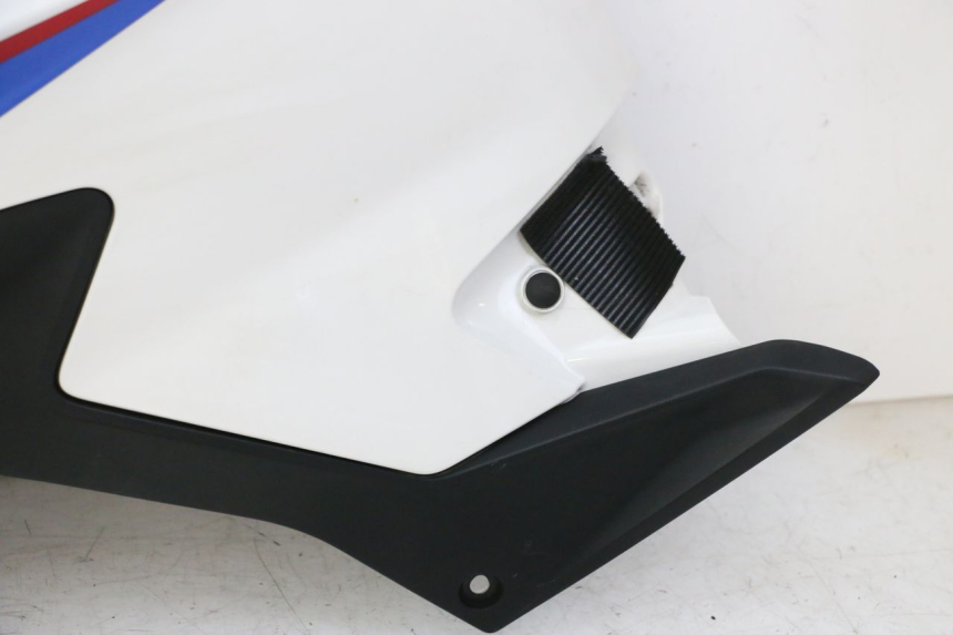 photo de CARENAGE RESERVOIR GAUCHE BMW G310 R 310 (2016 - 2020)