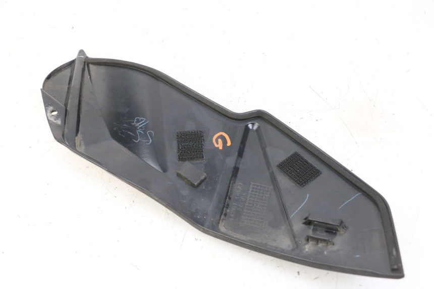 photo de CARENAGE RESERVOIR GAUCHE SUZUKI GSR 750 (2011 - 2017)