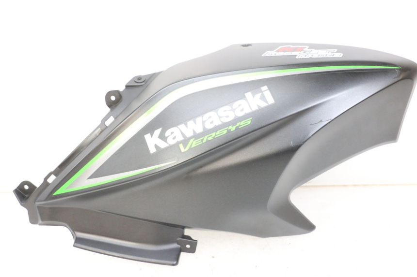 photo de CARENAGE RESERVOIR GAUCHE KAWASAKI VERSYS ABS 650 (2015 - 2018)
