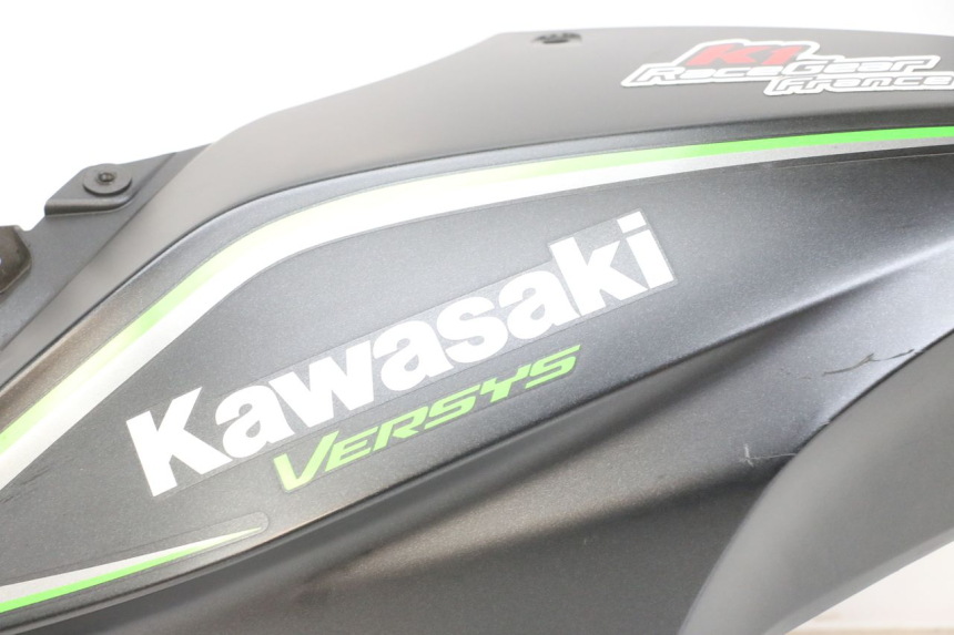 photo de CARENAGE RESERVOIR GAUCHE KAWASAKI VERSYS ABS 650 (2015 - 2018)
