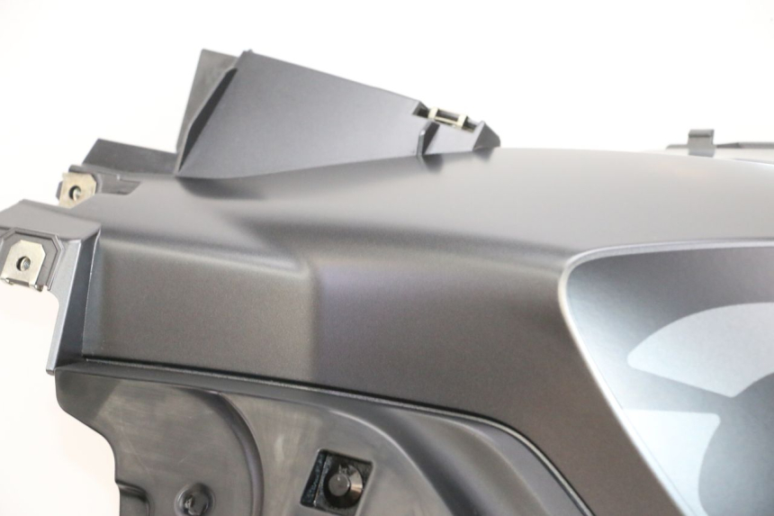 photo de CARENAGE RESERVOIR GAUCHE BMW R GS 1250 (2021 - 2024) - Focus structure