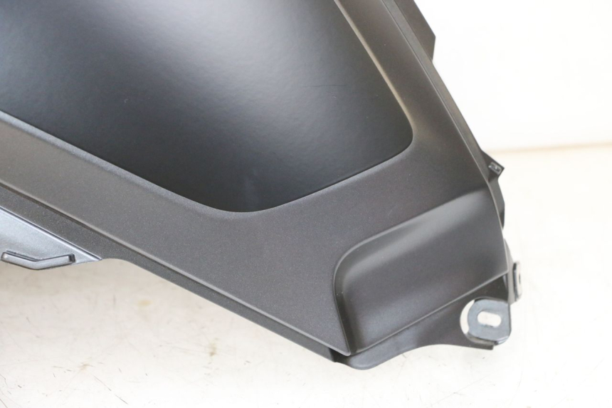 photo de CARENAGE RESERVOIR GAUCHE BMW R GS 1250 (2021 - 2024) - Zoom qualité